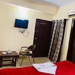 OYO 86137 Hotel Le Princess