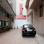 OYO 86137 Hotel Le Princess