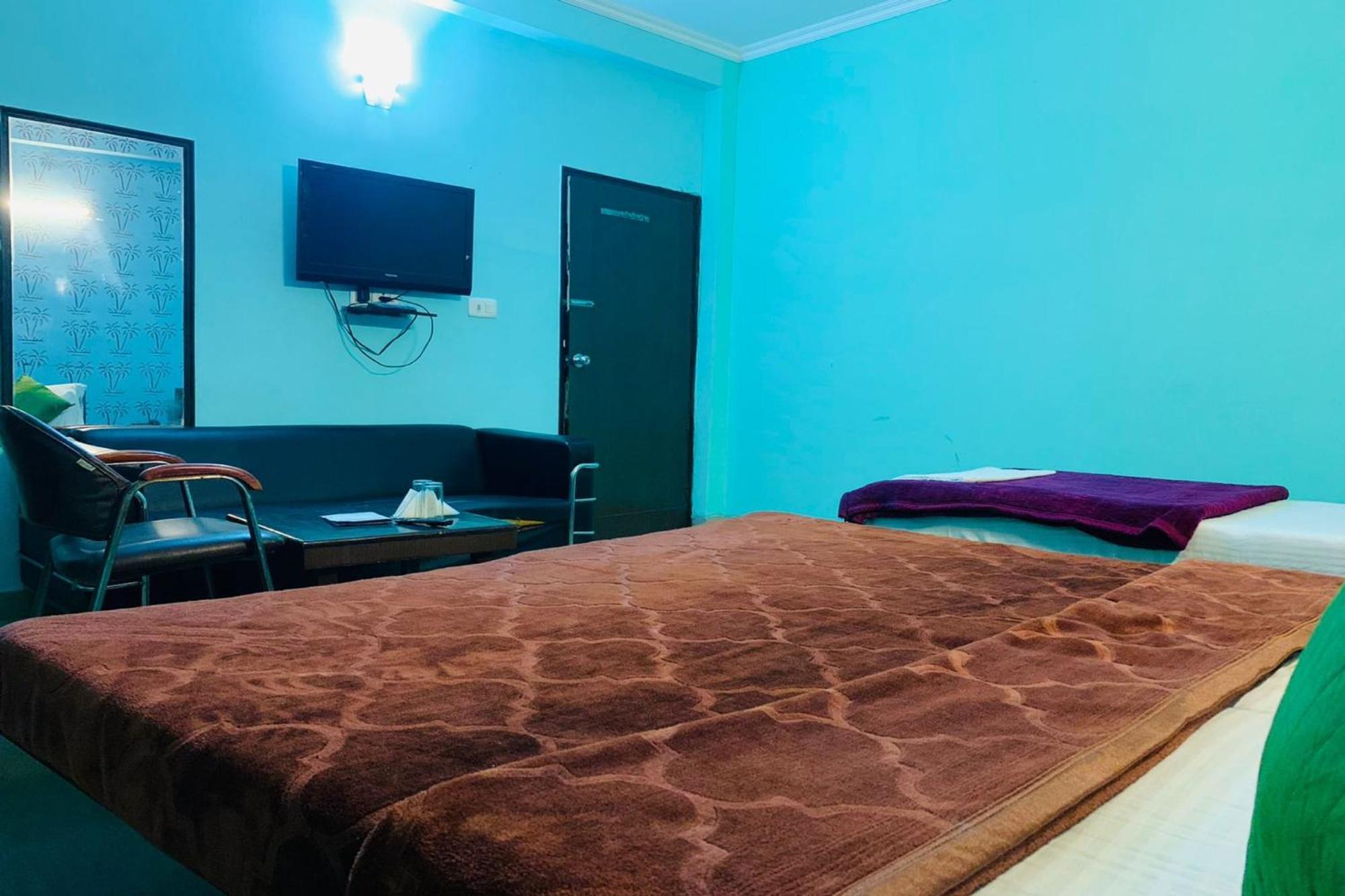 Oyo 86137 Le Princess Hotel