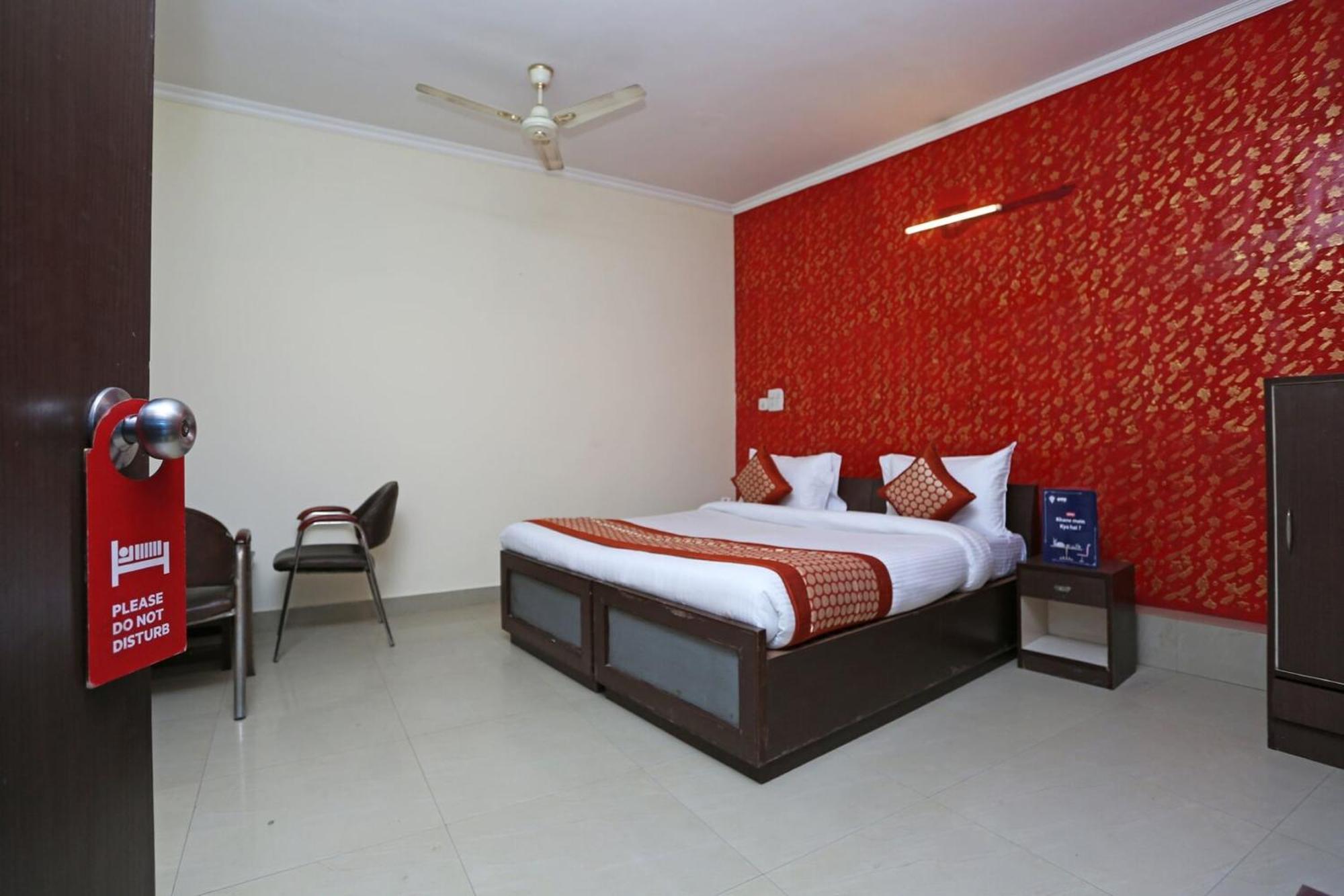 Hotel Oyo 86137 Le Princess 3*