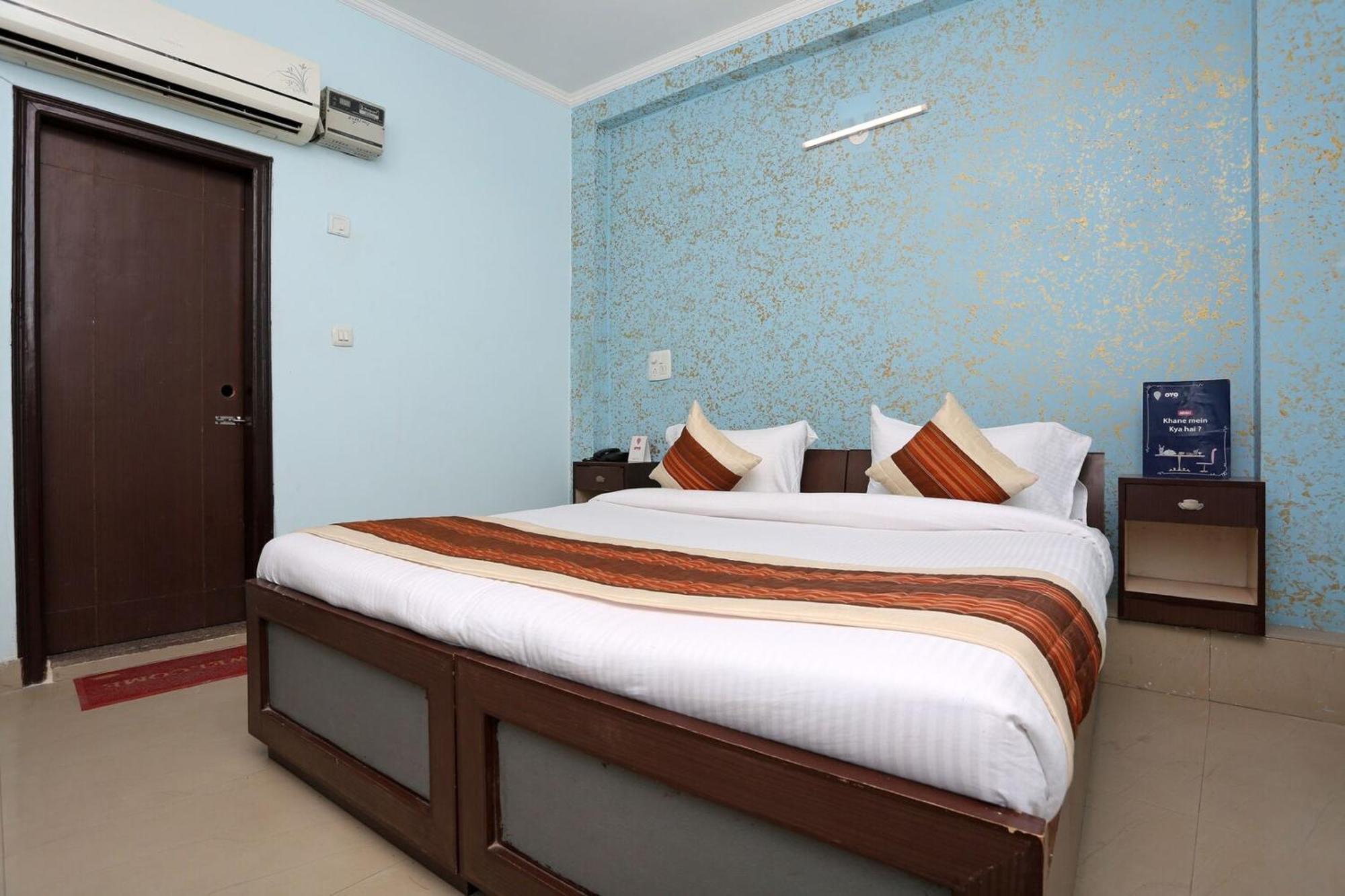 Oyo 86137 Le Princess Hotel